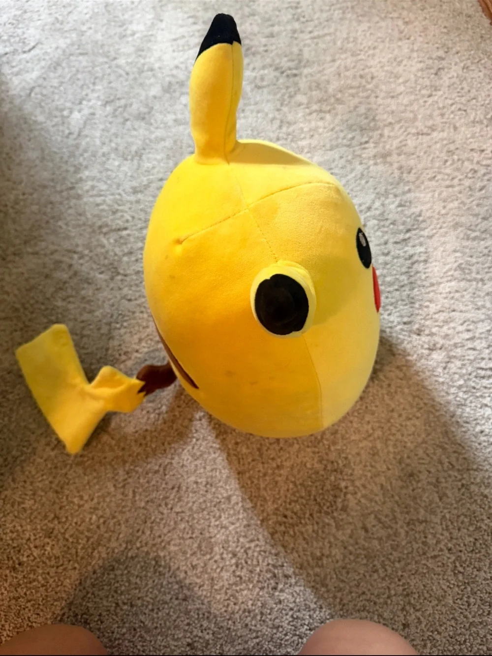 Pokemon pikachu plush